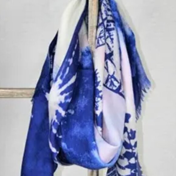 NWT Cashmere Blend Scarf